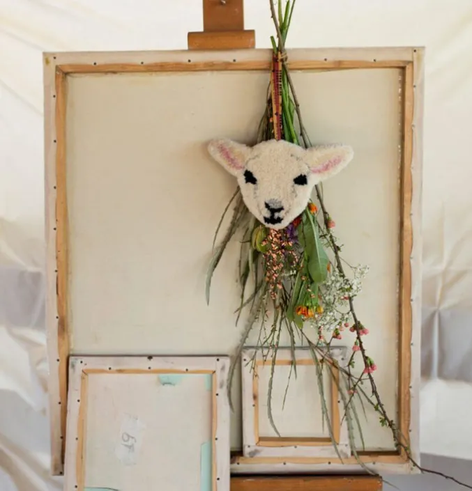 Doing Goods wandhanger Woolly Lamb