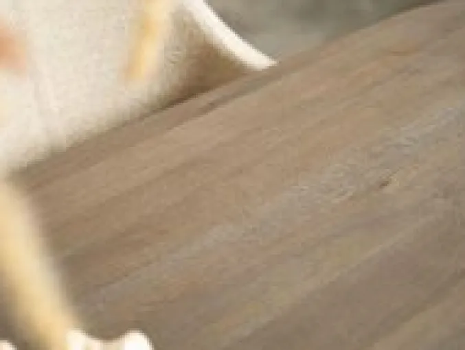 Eettafel Bordeaux taps toelopende poot