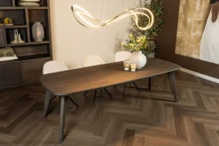 Eettafel Bordeaux Taps toelopend