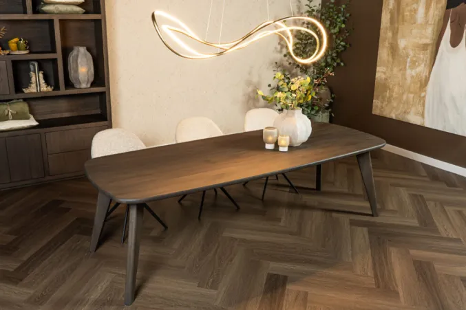 Eettafel Bordeaux Taps toelopend