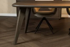 Eettafel Bordeaux Taps toelopend