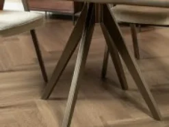 Eettafel Lyon