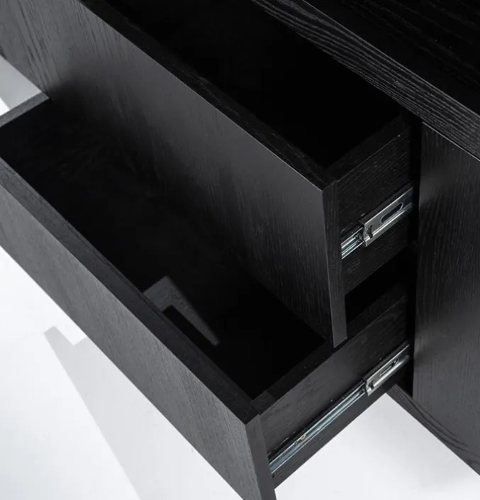 Kast Hermani hout