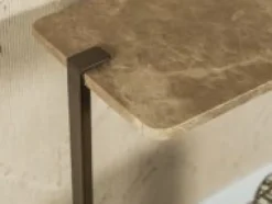 Sidetable Amina
