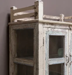 Unieke kast hout crème