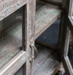 Unieke kast hout crème